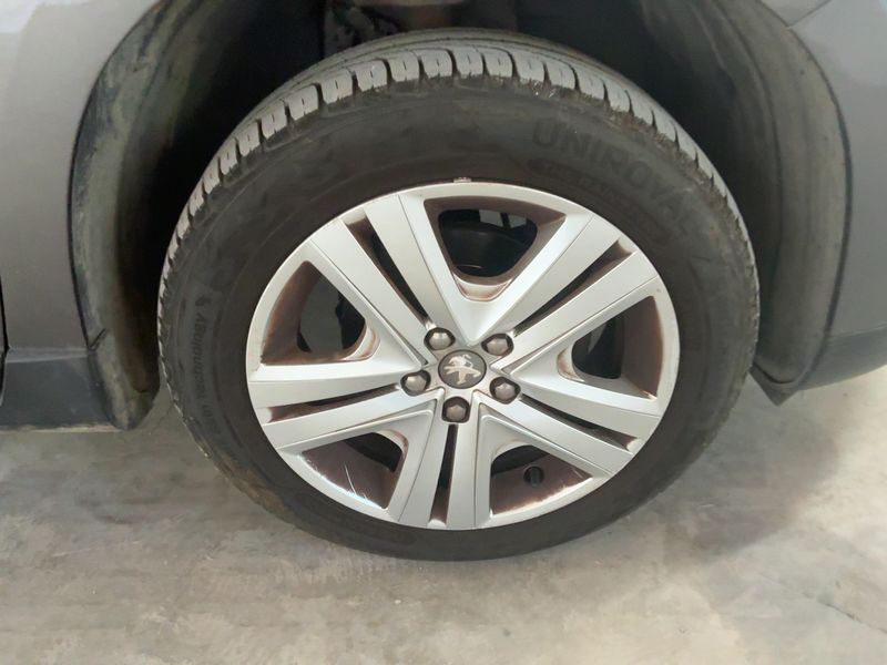 Peugeot 2008 1.2 VTi Style 2017 – снимка 11