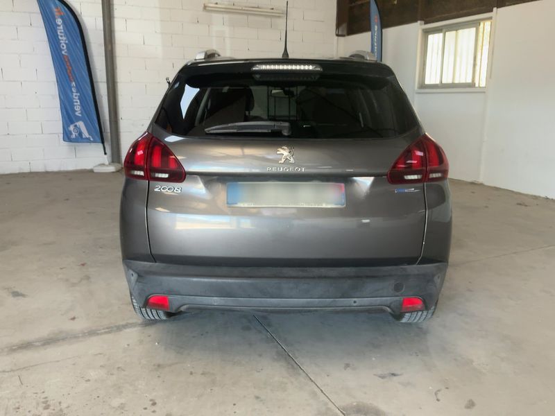 Peugeot 2008 1.2 VTi Style 2017 – снимка 7