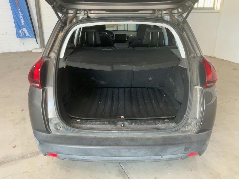 Peugeot 2008 1.2 VTi Style 2017 – снимка 15