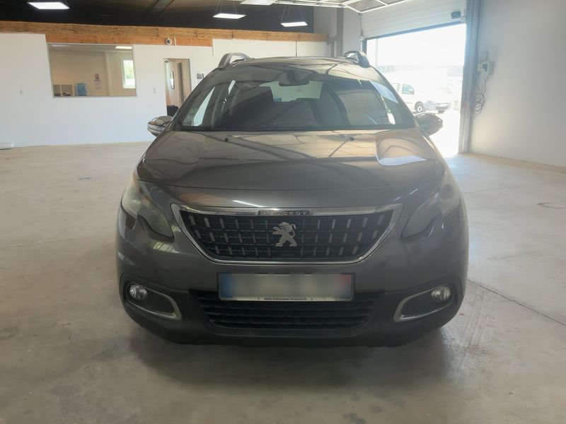 Peugeot 2008 1.2 VTi Style 2017 – снимка 14