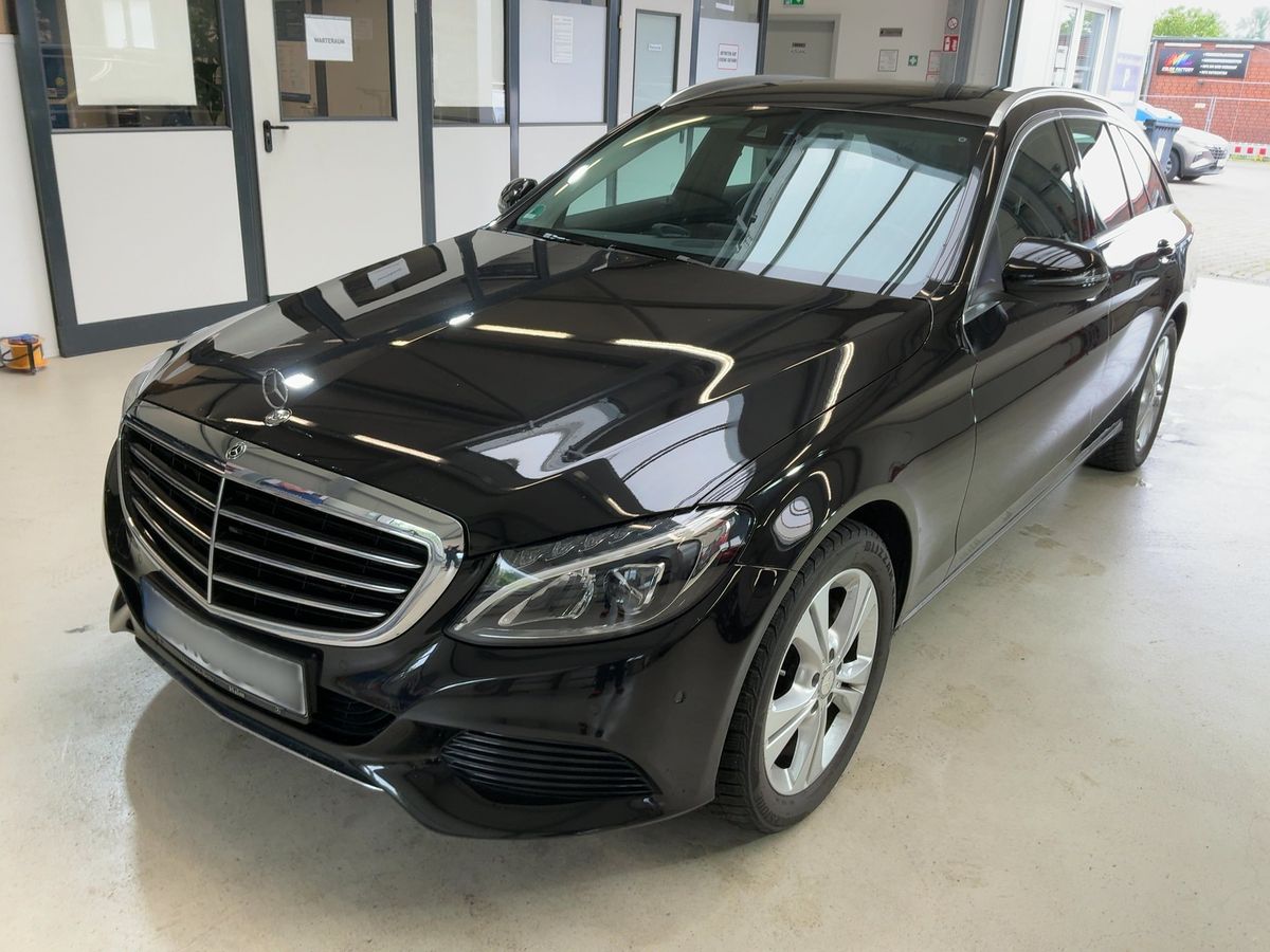 Mercedes-Benz C-Klasse 2017 — photo 1