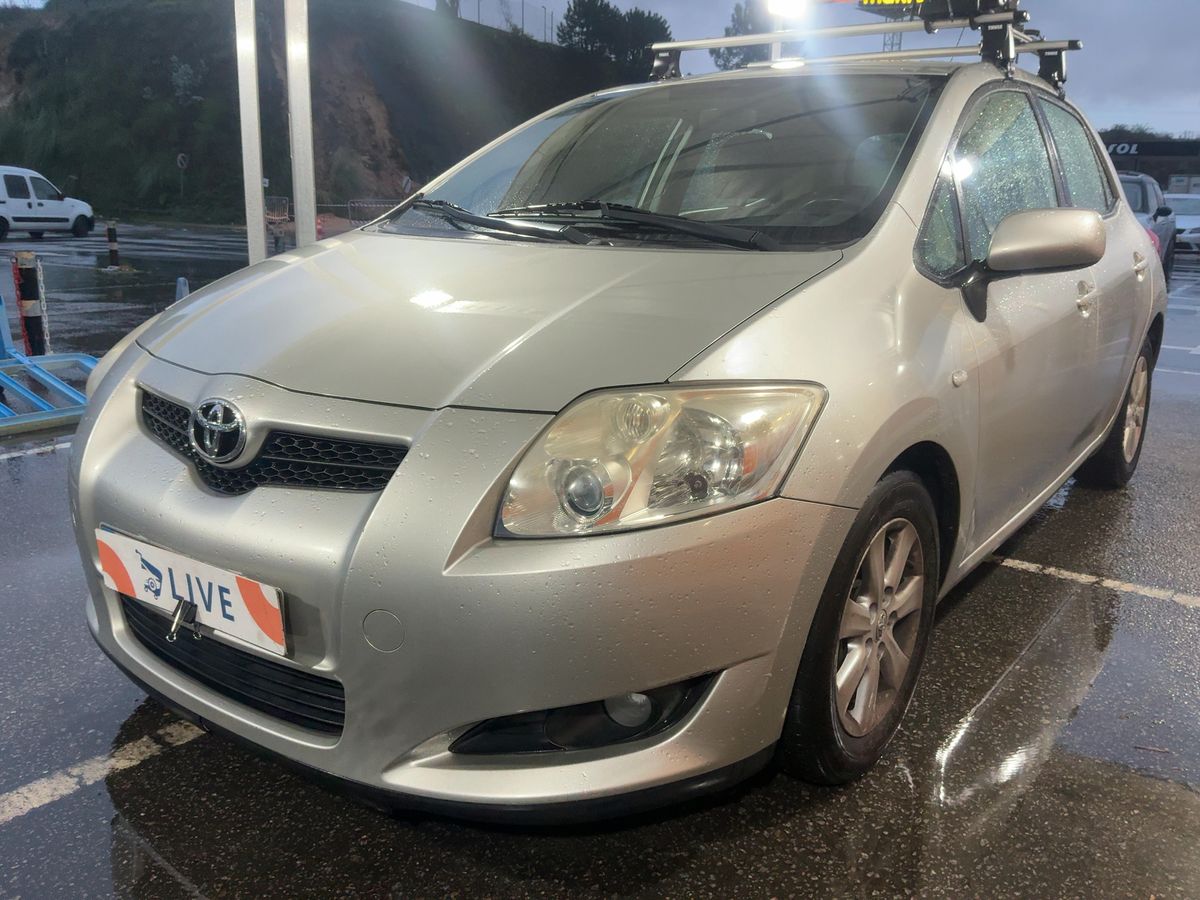 Toyota Auris 1.4 D-4D Sol