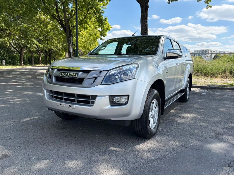 Isuzu D-MAX 2.5 Twin Turbodiesel Double Cab Custom 4WD — zdjęcie 2