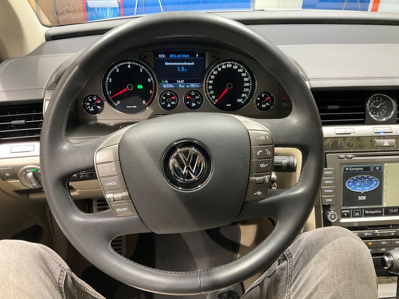 Volkswagen Phaeton 3.6 V6 FSI 4Motion — zdjęcie 12