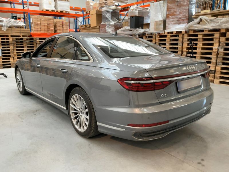 Audi A8 50 TDI Mild-Hybrid quattro — zdjęcie 3