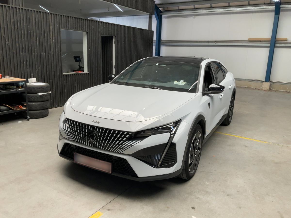 Peugeot 408 2023