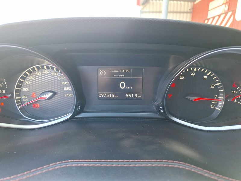 Peugeot 308 1.6 THP GT — zdjęcie 12