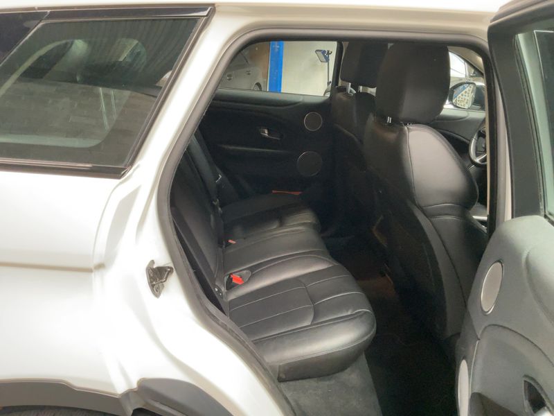 Land Rover Evoque 2.0 Td4 SE 2016 – снимка 19