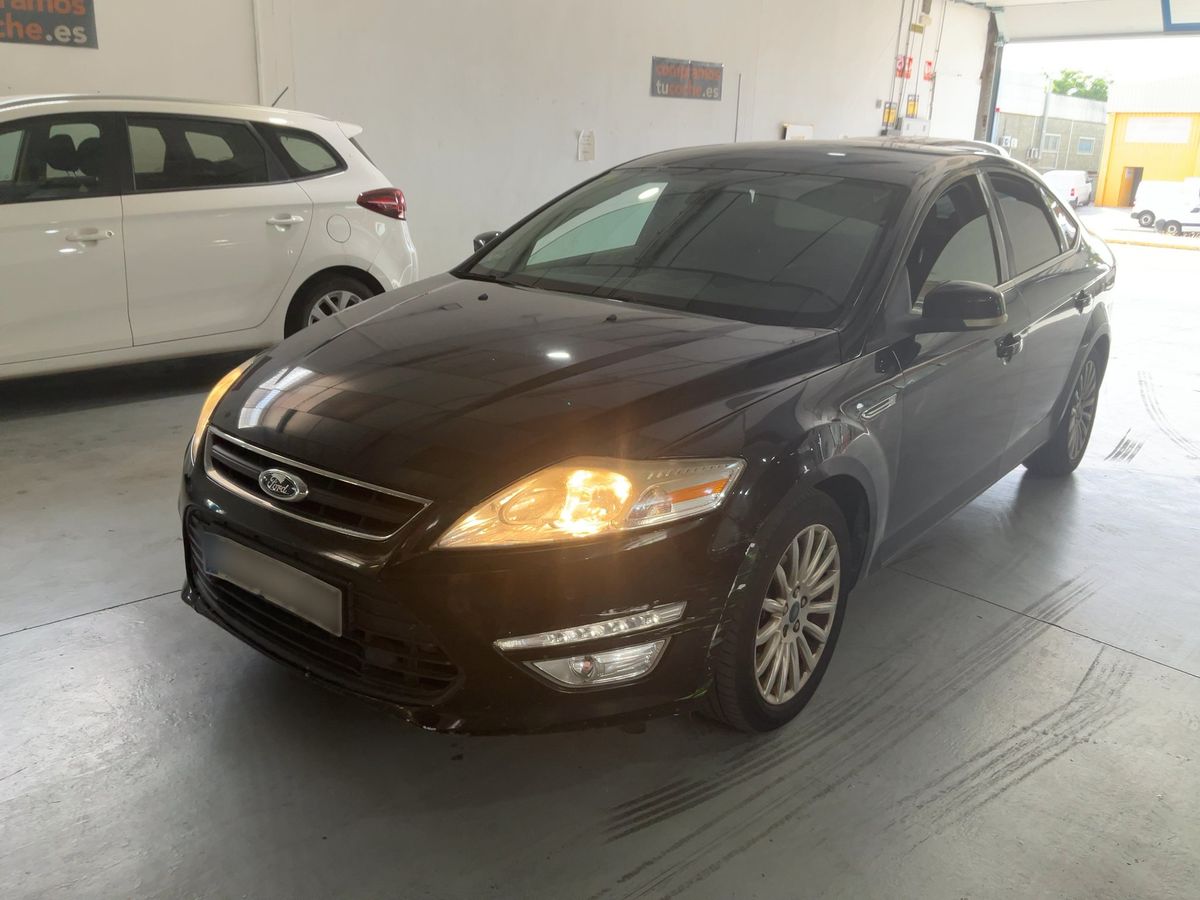 Ford Mondeo 2012 — photo 1