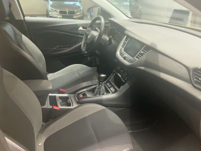 Opel Grandland X 1.2 Turbo Dynamic — zdjęcie 11