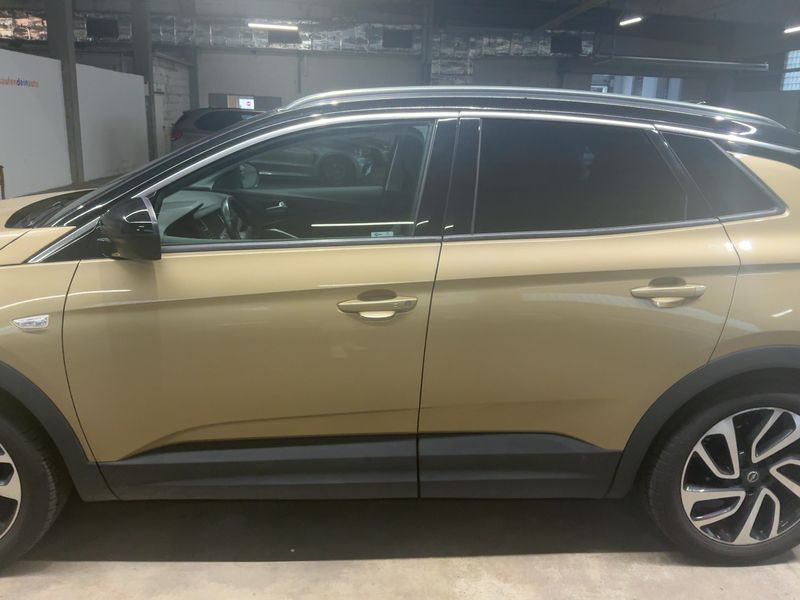 Opel Grandland X 1.2 Turbo Dynamic — zdjęcie 4