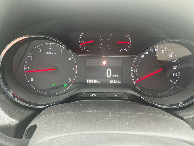 Opel Grandland X 1.2 Turbo Dynamic — zdjęcie 13