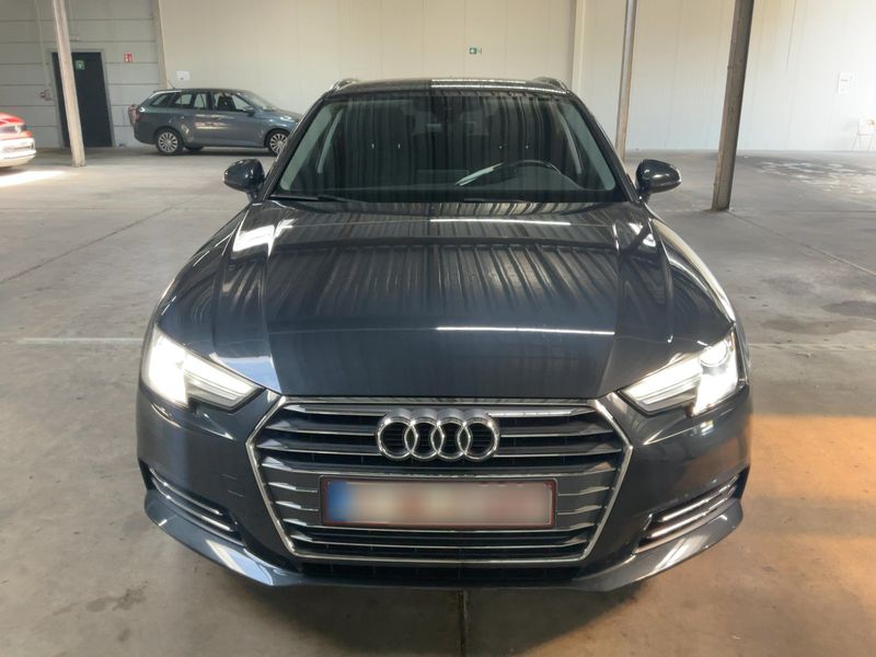 Audi A4 2.0 TDI Sport — zdjęcie 9