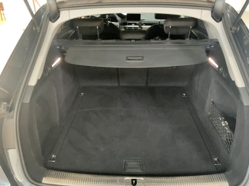 Audi A4 2.0 TDI Sport — zdjęcie 10