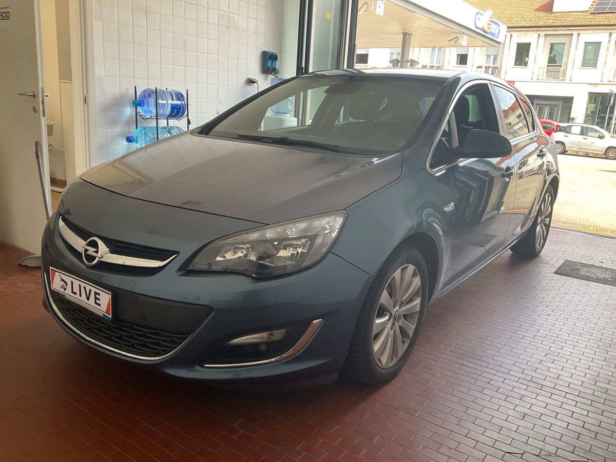 Opel Astra 2014