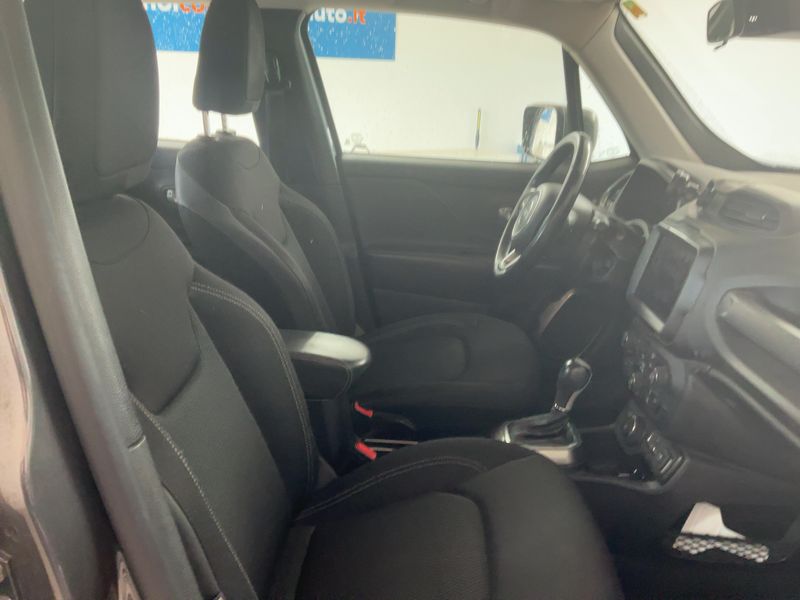 Jeep Renegade 1.3 TGDi Limited 4x4 2019 – снимка 16