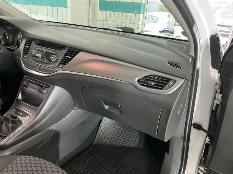 Opel Astra 1.0 Turbo Selection Start/Stop 2017 – снимка 28