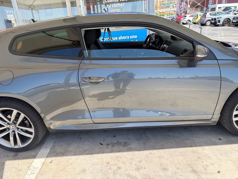 Volkswagen Scirocco 2.0 TDI R-Line BlueMotion Tech 2017 – снимка 10