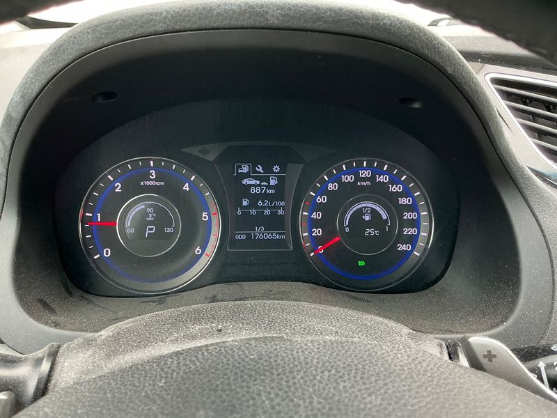 Hyundai i40 1.7 CRDi Style Blue — zdjęcie 13