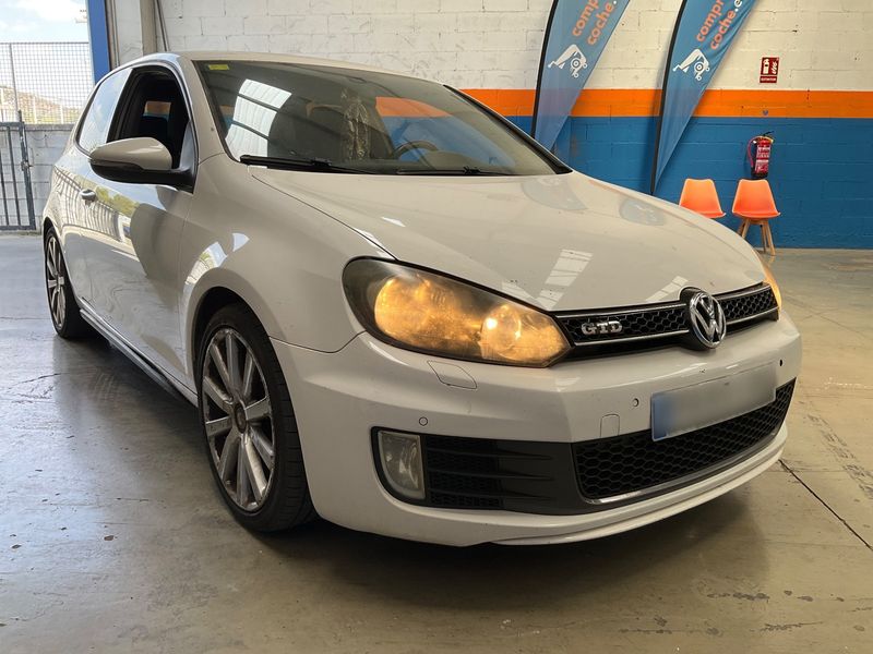 Volkswagen Golf VI 2.0 TDI GTD 2009 – снимка 12