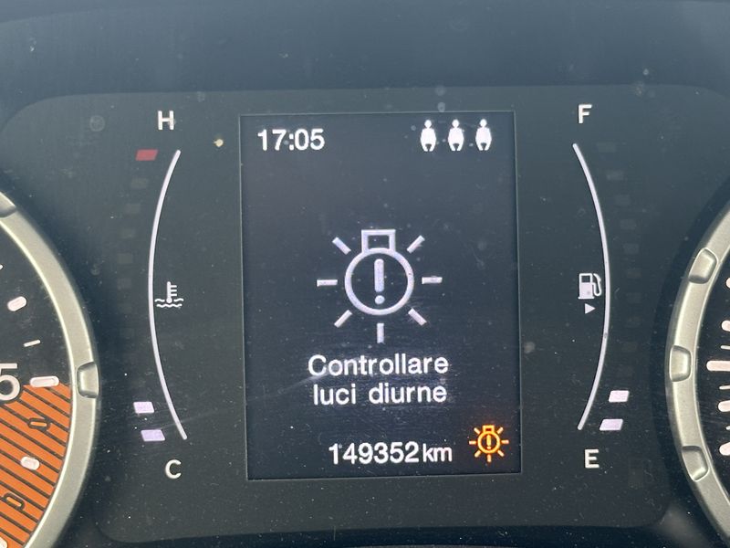 Jeep Renegade 1.6 M-Jet Longitude FWD — zdjęcie 12