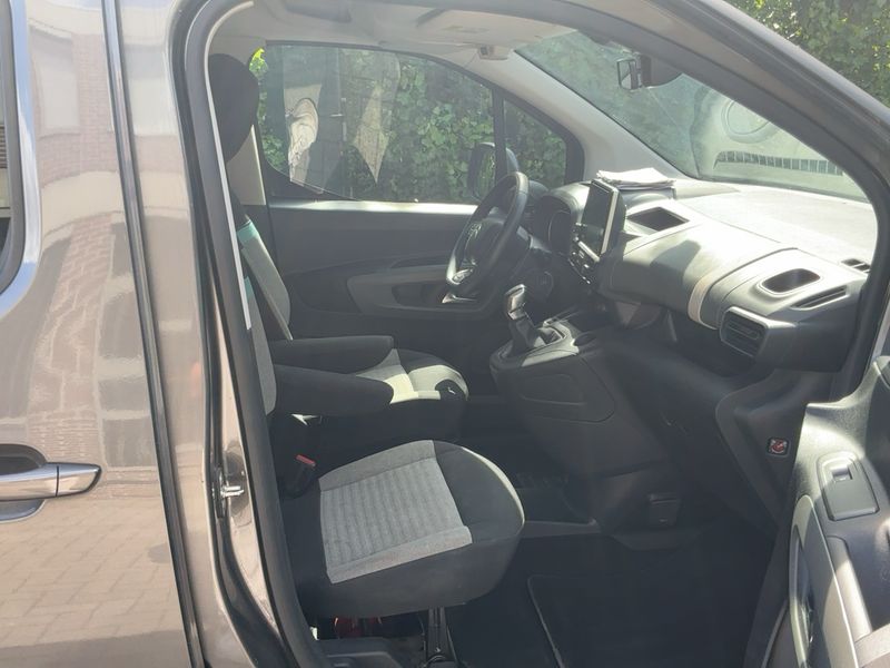 Citroen Berlingo 1.5 Blue-HDi Feel XL — zdjęcie 11