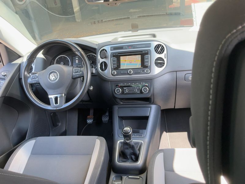 Volkswagen Tiguan 2.0 TDI Life BlueMotion Tech 2013 – снимка 17