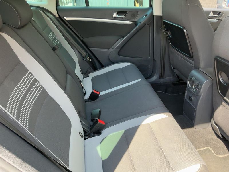 Volkswagen Tiguan 2.0 TDI Life BlueMotion Tech 2013 – снимка 19