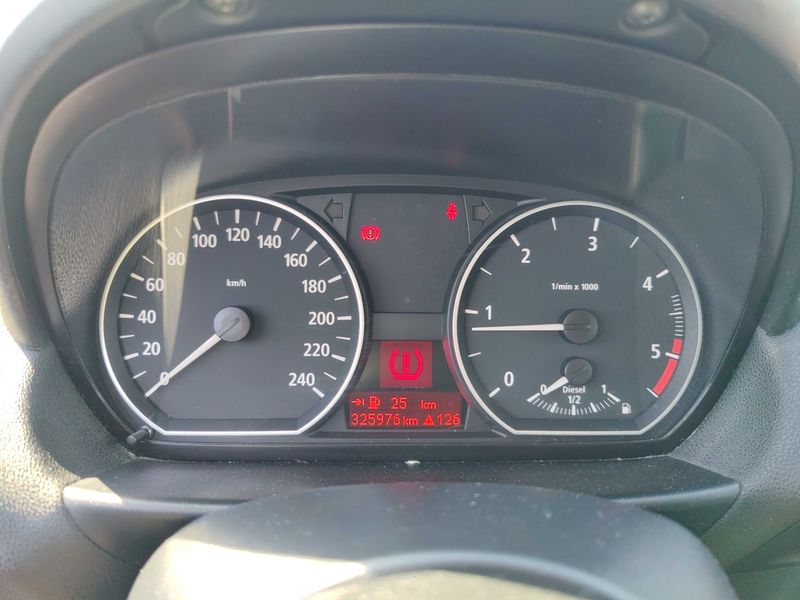 BMW 1er 118d 2006 – снимка 11