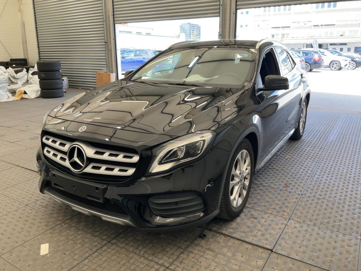 Mercedes-Benz GLA-Klasse 2018 — photo 1