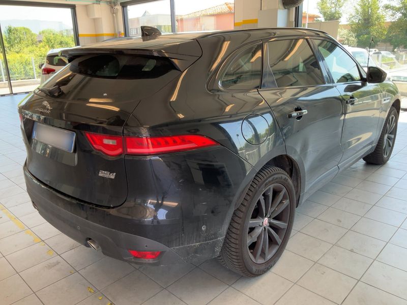 Jaguar F-Pace 25d R-Sport AWD — zdjęcie 6