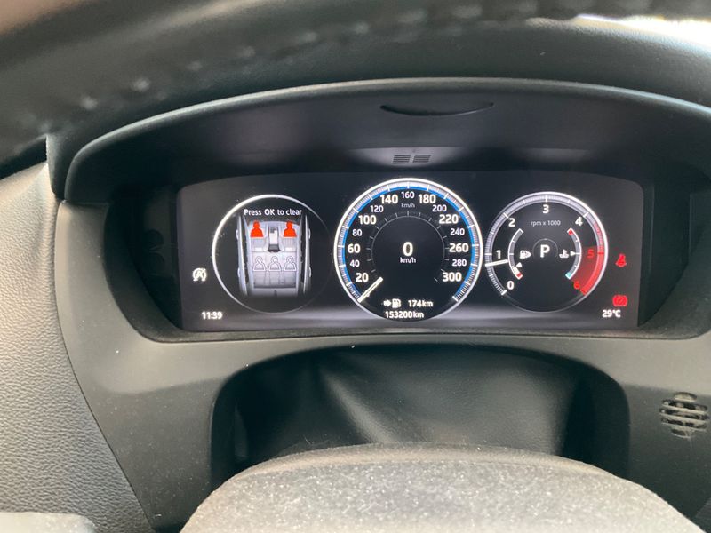 Jaguar F-Pace 25d R-Sport AWD — zdjęcie 13