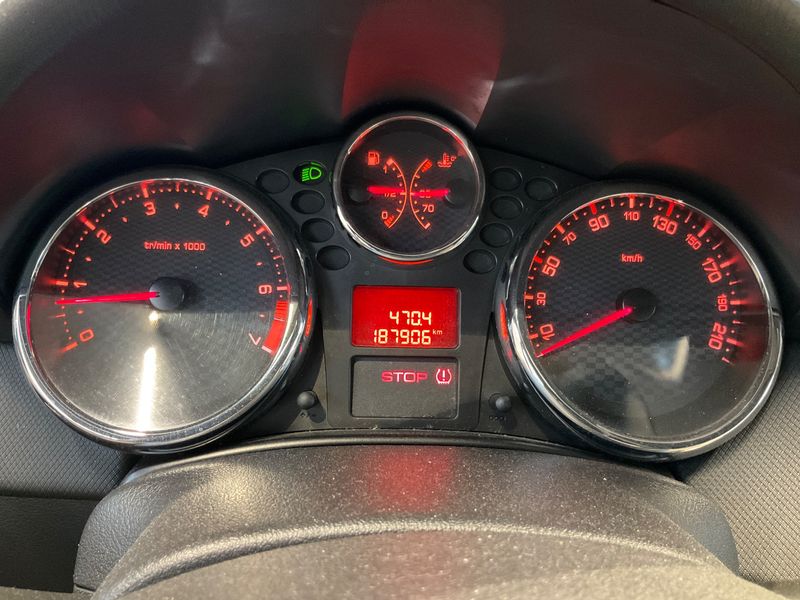 Peugeot 207 1.6 Allure 2012 – снимка 4