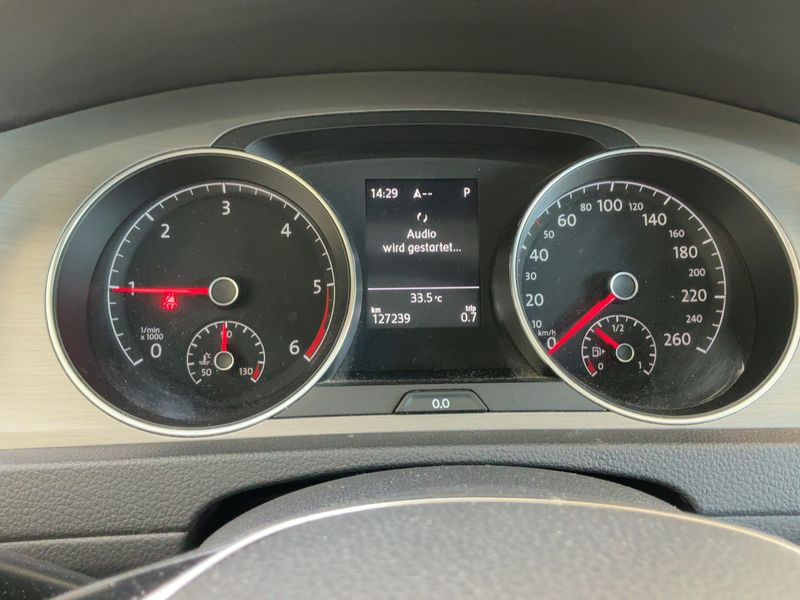 Volkswagen Golf VII 1.6 TDI Comfortline BlueMotion Tech 2015 – снимка 18