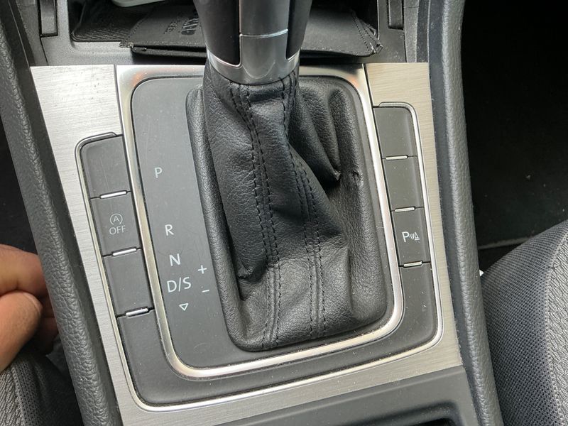 Volkswagen Golf VII 1.6 TDI Comfortline BlueMotion Tech 2015 – снимка 33