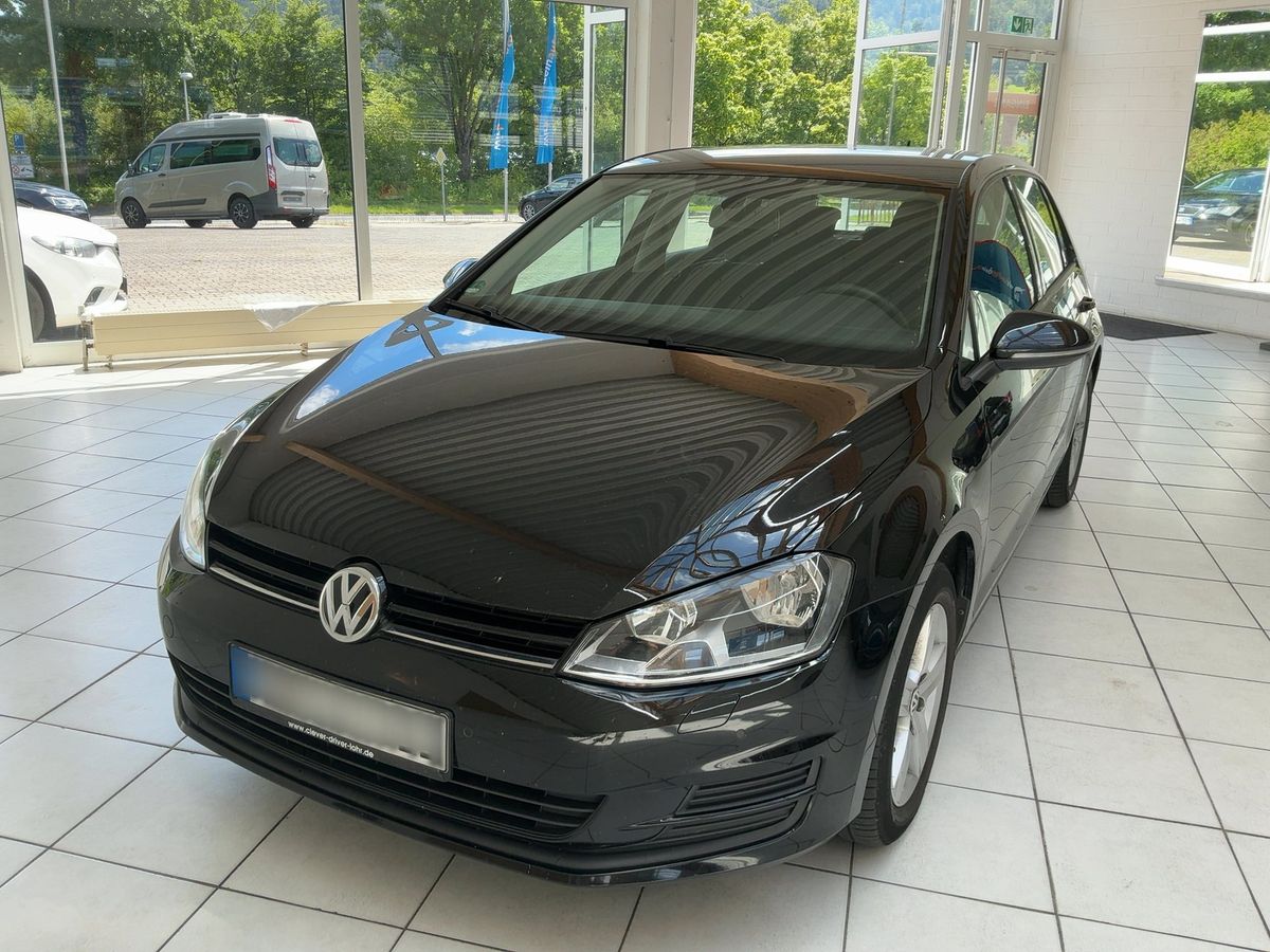 Volkswagen Golf 2015 — photo 1