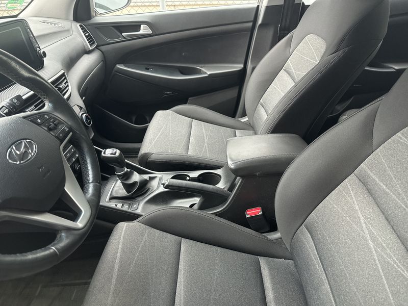 Hyundai Tucson 1.6 TGDI Trend 4WD — zdjęcie 15