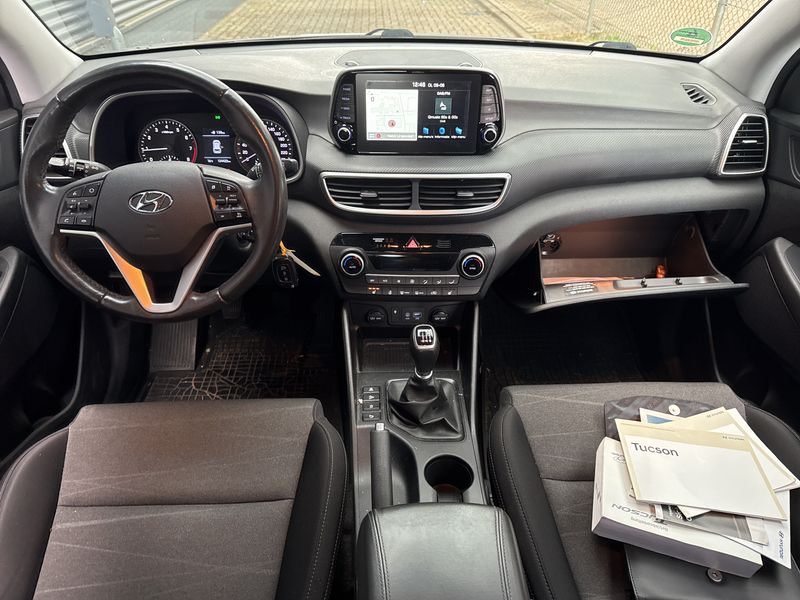 Hyundai Tucson 1.6 TGDI Trend 4WD — zdjęcie 11