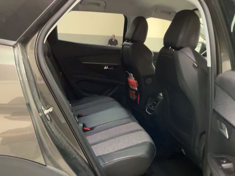Peugeot 3008 1.6 Blue-HDi Allure — zdjęcie 14