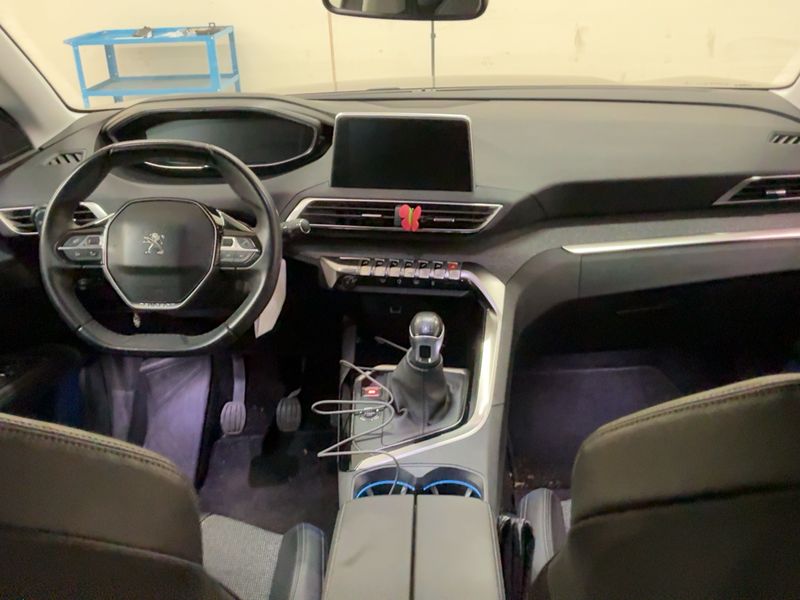 Peugeot 3008 1.6 Blue-HDi Allure — zdjęcie 12