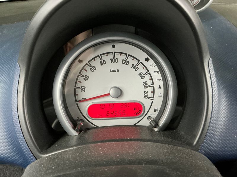 Opel Agila 1.0 Edition — zdjęcie 4
