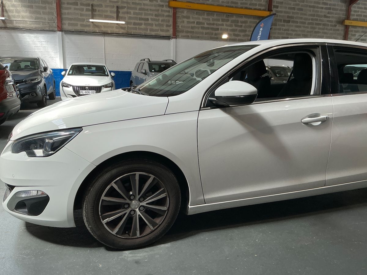 Peugeot 308 1.2 e-THP Allure