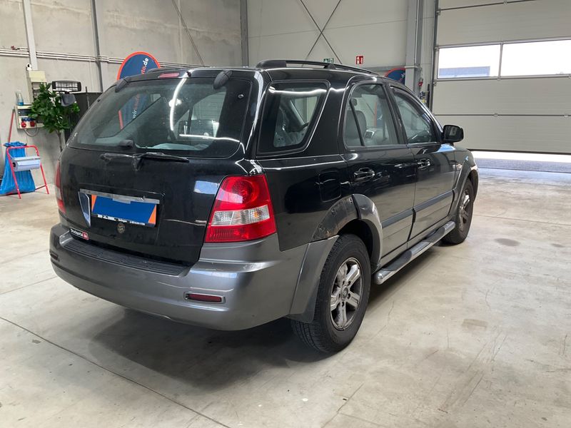 Kia Sorento 2.5 CRDi EX — zdjęcie 2