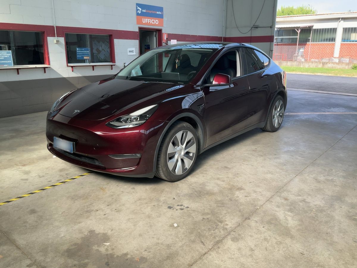 Tesla Model 2023