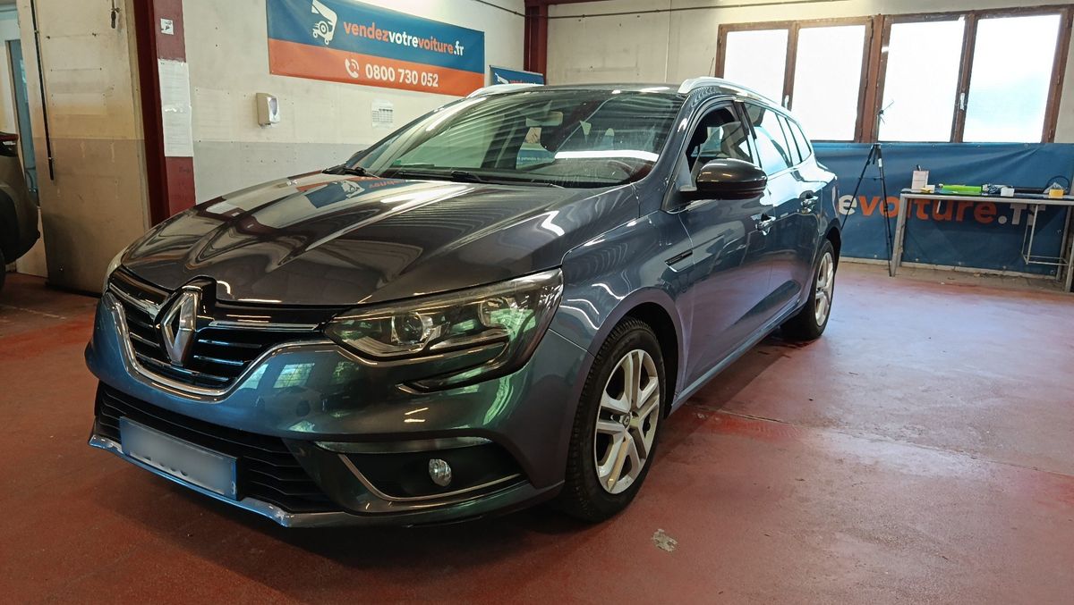 Renault Megane 2016 — photo 1