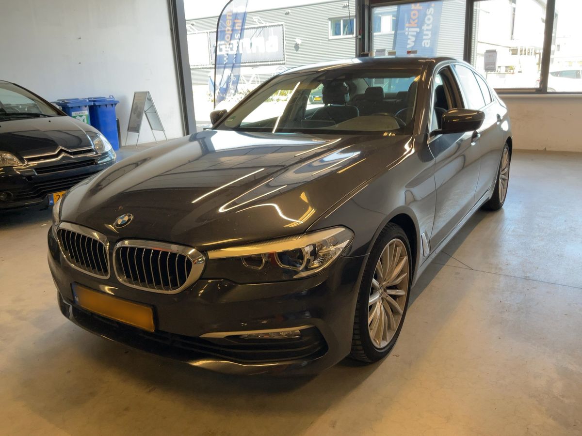 BMW 5er 2018 — photo 1
