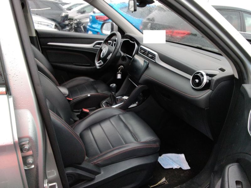 MG ZS 1.5 VTi Luxury — zdjęcie 10