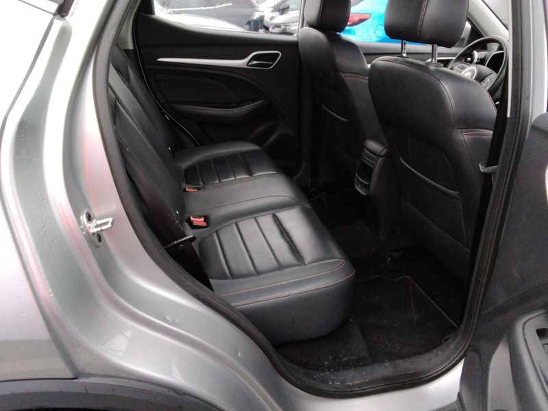 MG ZS 1.5 VTi Luxury — zdjęcie 14