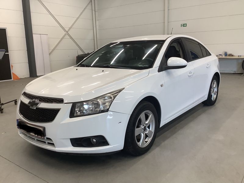 Chevrolet Cruze 1.6 LS