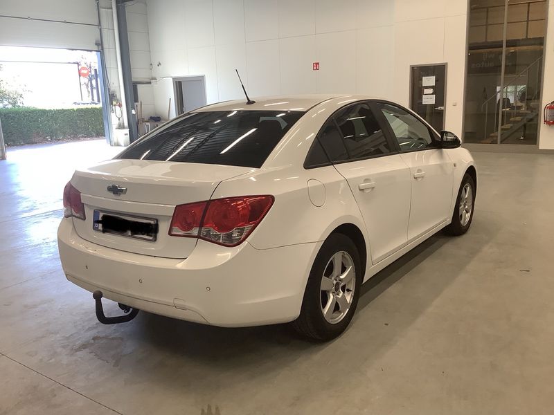 Chevrolet Cruze 1.6 LS — zdjęcie 2